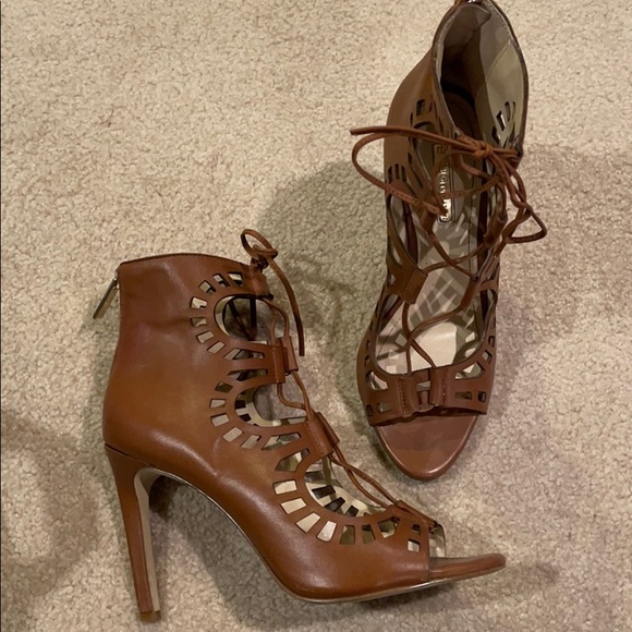 BCBG Generation nude heels - Picture 2 of 3